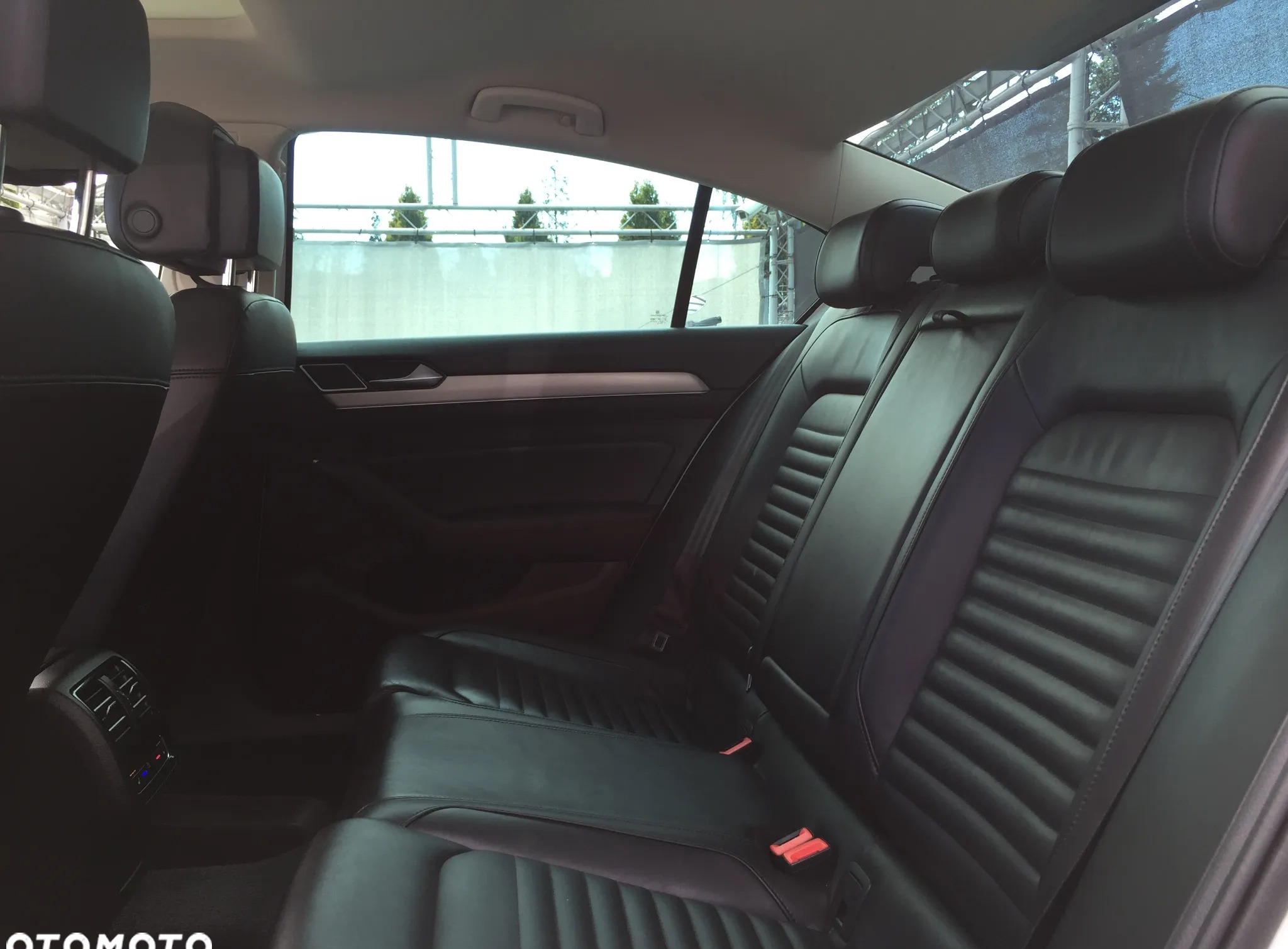 Volkswagen Passat cena 79900 przebieg: 193000, rok produkcji 2016 z Żmigród małe 172